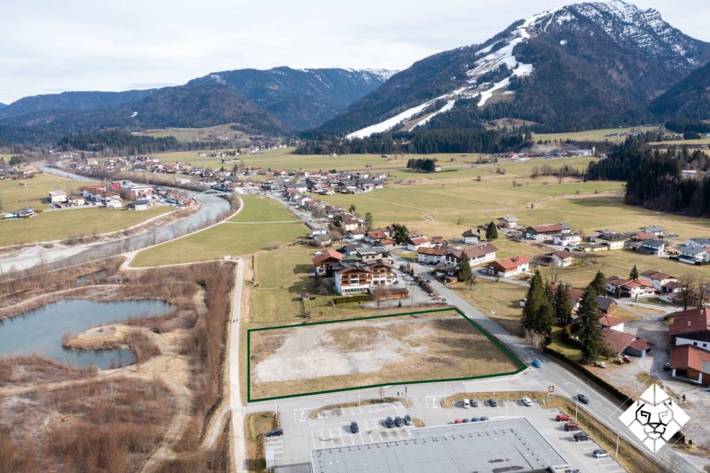 Toplage an der B172: Flexibles Baurecht für Gewerbe und Produktion in Kössen – Foto 2