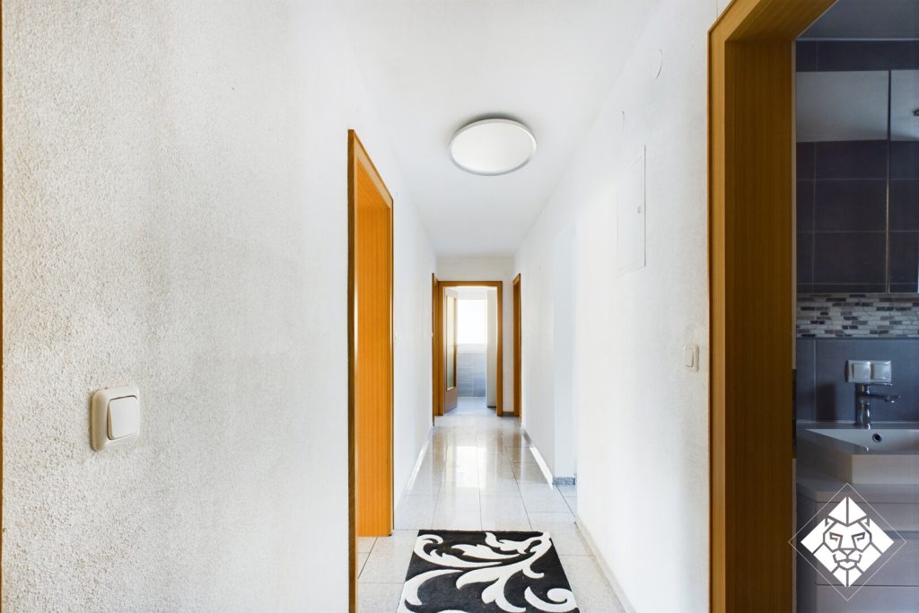 Ruhige Innenstadtlage mit Bahnhofsnähe – 3-Zimmer-Wohnung mit Garage und 4 % Mietrendite – Foto 5