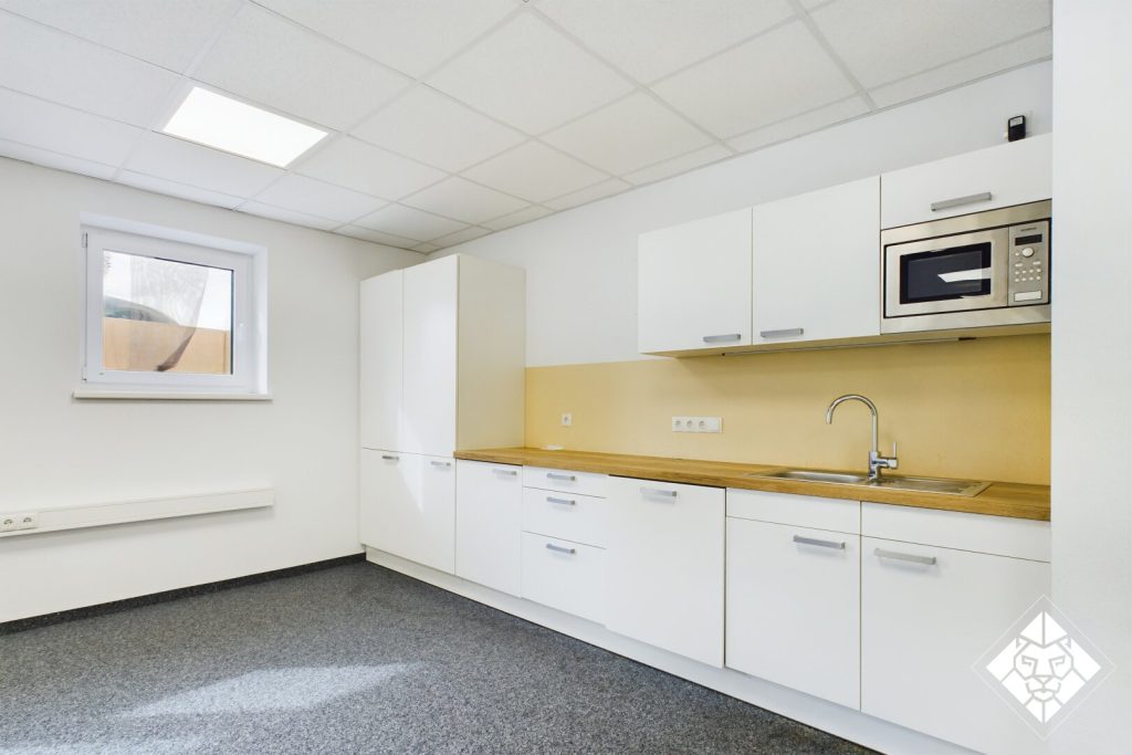 Moderne Gewerbefläche: Flexibles Büro, Praxis oder Lagerraum in Top-Lage – Foto 2