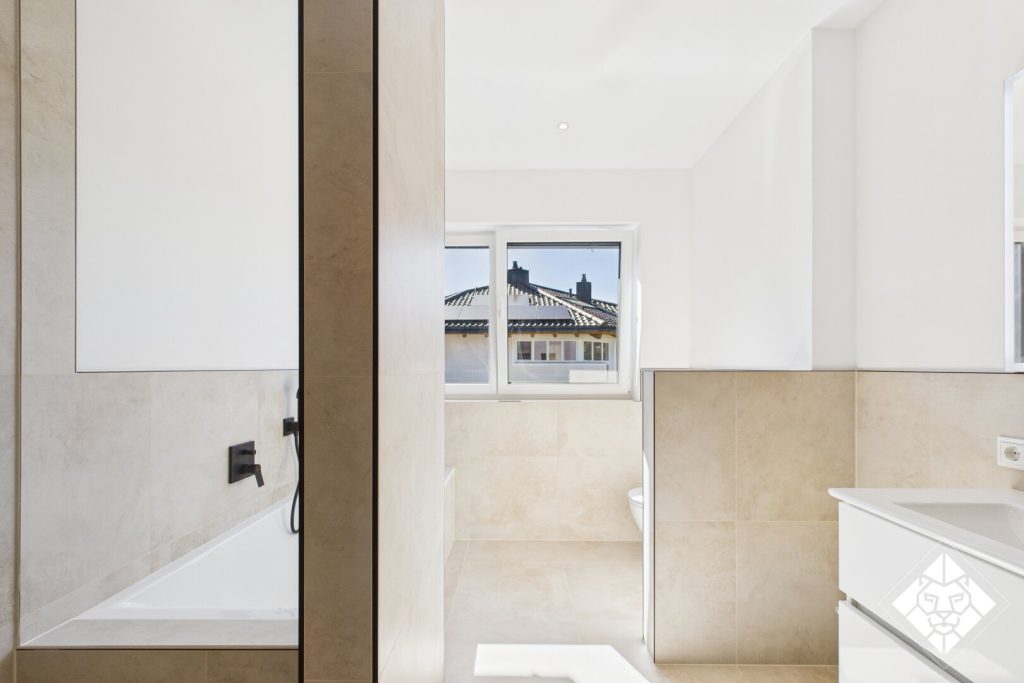 Wohnen auf höchstem Niveau – Exklusives Penthouse in Wörgls Villengegend zu kaufen! – Foto 5