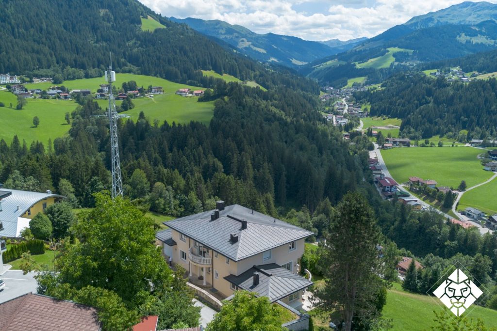 Luxuriöse Villa in absoluter Ruhelage – Panoramablick über die Wildschönau – Foto 3