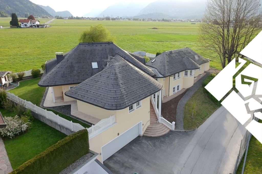 Ein Anwesen, das Maßstäbe setzt – Luxusvilla mit Pool zu kaufen!