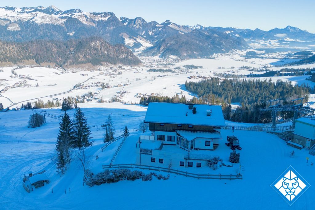 Berghof an der Bergstation Zahmer Kaiser – Gastronomie & Beherbergung in Alleinlage – Foto 3