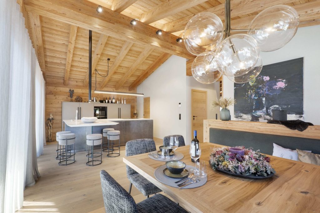 Alpine Eleganz trifft majestätische Aussicht – Exklusives Luxus-Chalet mit Panoramablick – Foto 4