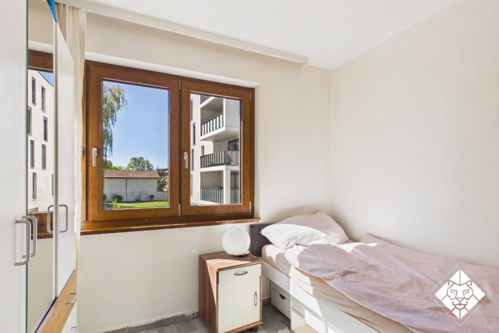 Gemütlichkeit trifft Potenzial: Wohnung in Zentraler Lage mit Kachelofen zu kaufen! – Foto 3