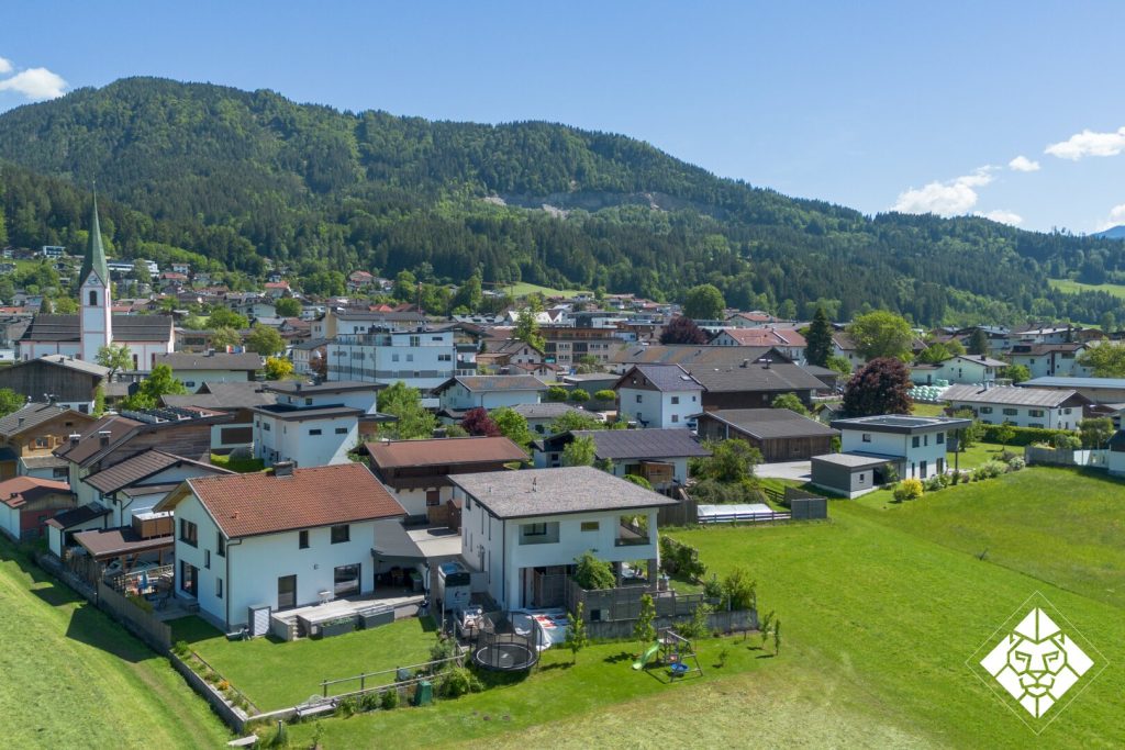 Exklusives Wohnhaus in Bad Häring – Wohnen mit Stil, Komfort und traumhafter Aussicht – Foto 2